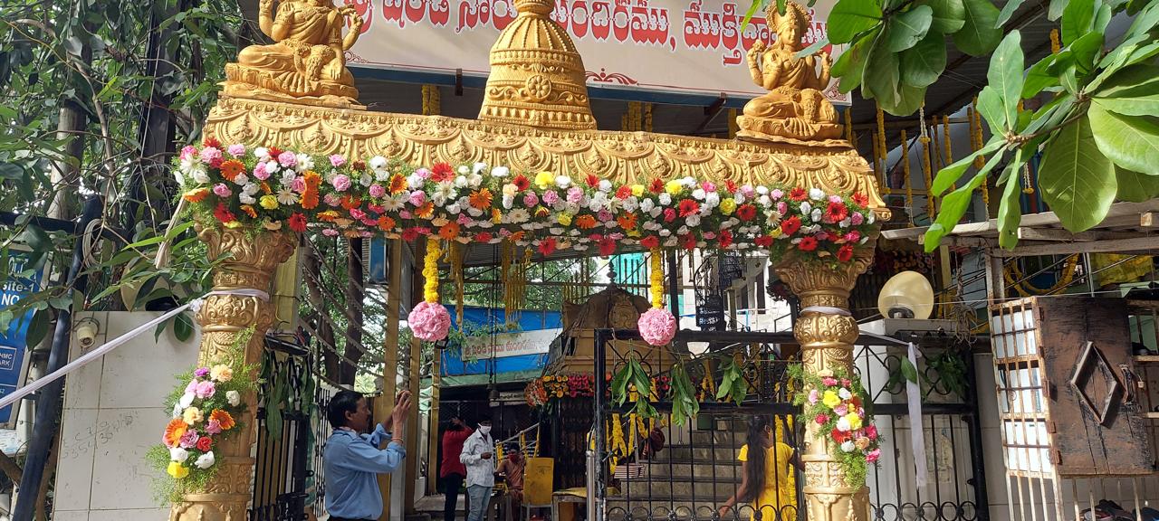 Sri Shirdi Sai Baba Temple Entrance